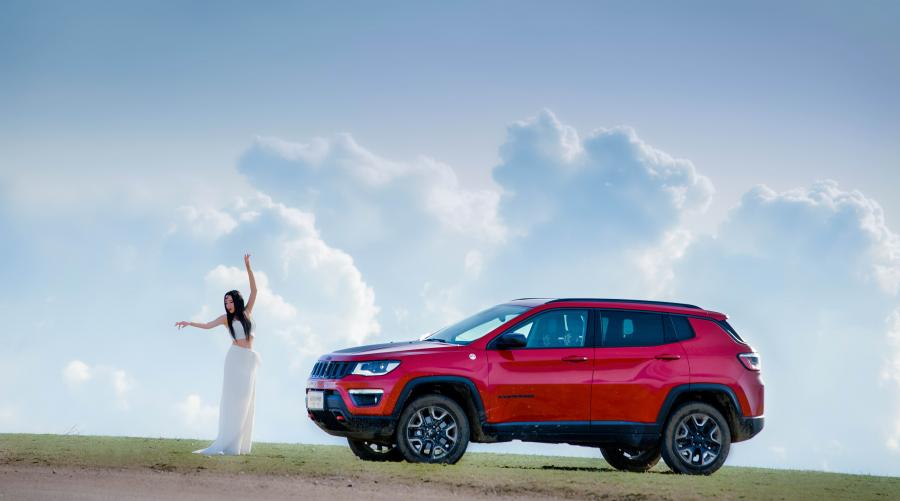  Jeep Compass Trailhawk (MP) 2017 года  (CN) (фото 2 из 2)